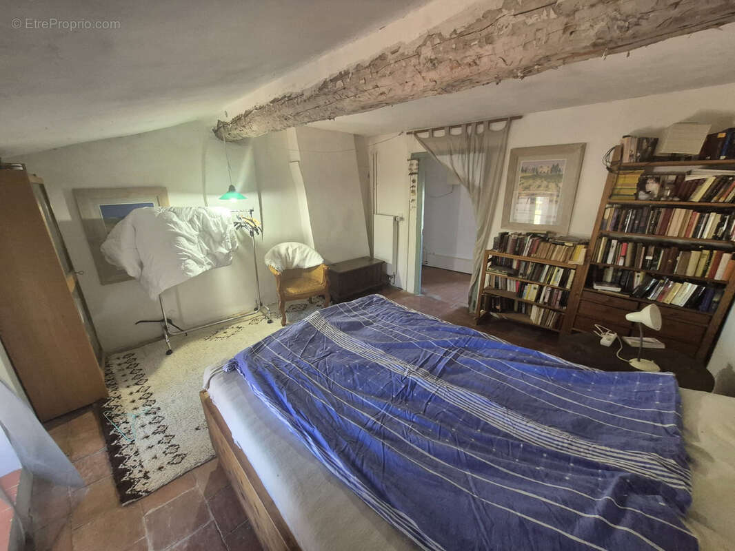 Maison de maître 290 m2 avec 7 chambres, remise et cour   Azille - photo 19