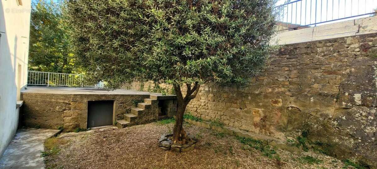 Maison à LES SALLES-DU-GARDON