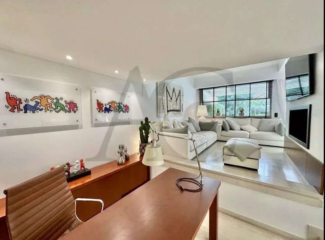 Maison à VILLENEUVE-LOUBET