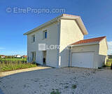 Maison à CRAS-SUR-REYSSOUZE