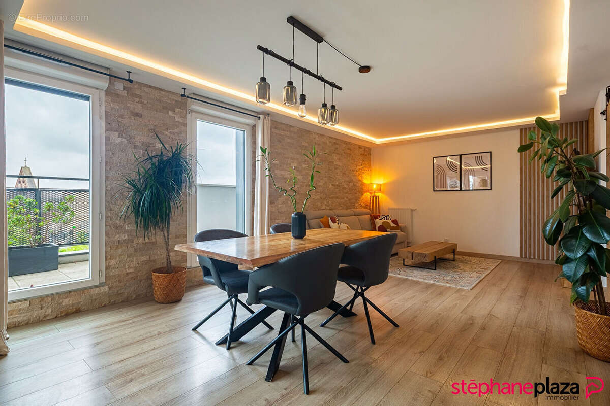 Appartement Colombes 4 pièce(s) 90 m2 - photo 2
