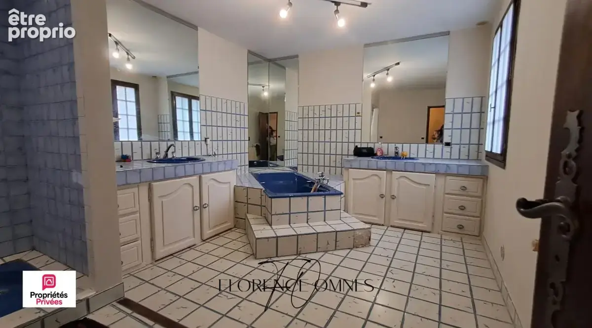 TREBES - Maison familiale - 5 chambres -196 m² avec piscine, grand garage et terrain arboré - photo 16