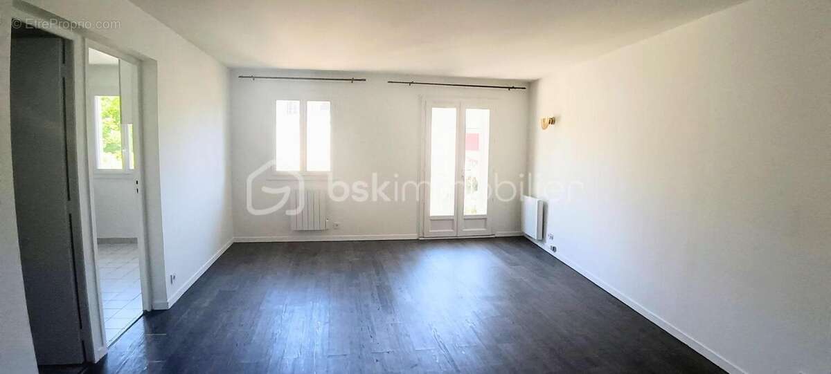 Spacieux duplex 2 chambres et box proche gare et centre ville - photo 3