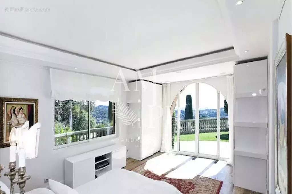 Maison à MOUGINS