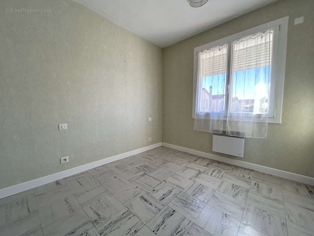 Maison à LEZIGNAN-CORBIERES