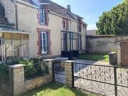 Photo 1 - Maison à SAINTE-COLOMBE-SUR-SEINE