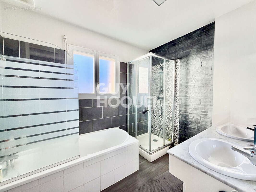 Maison à GUJAN-MESTRAS