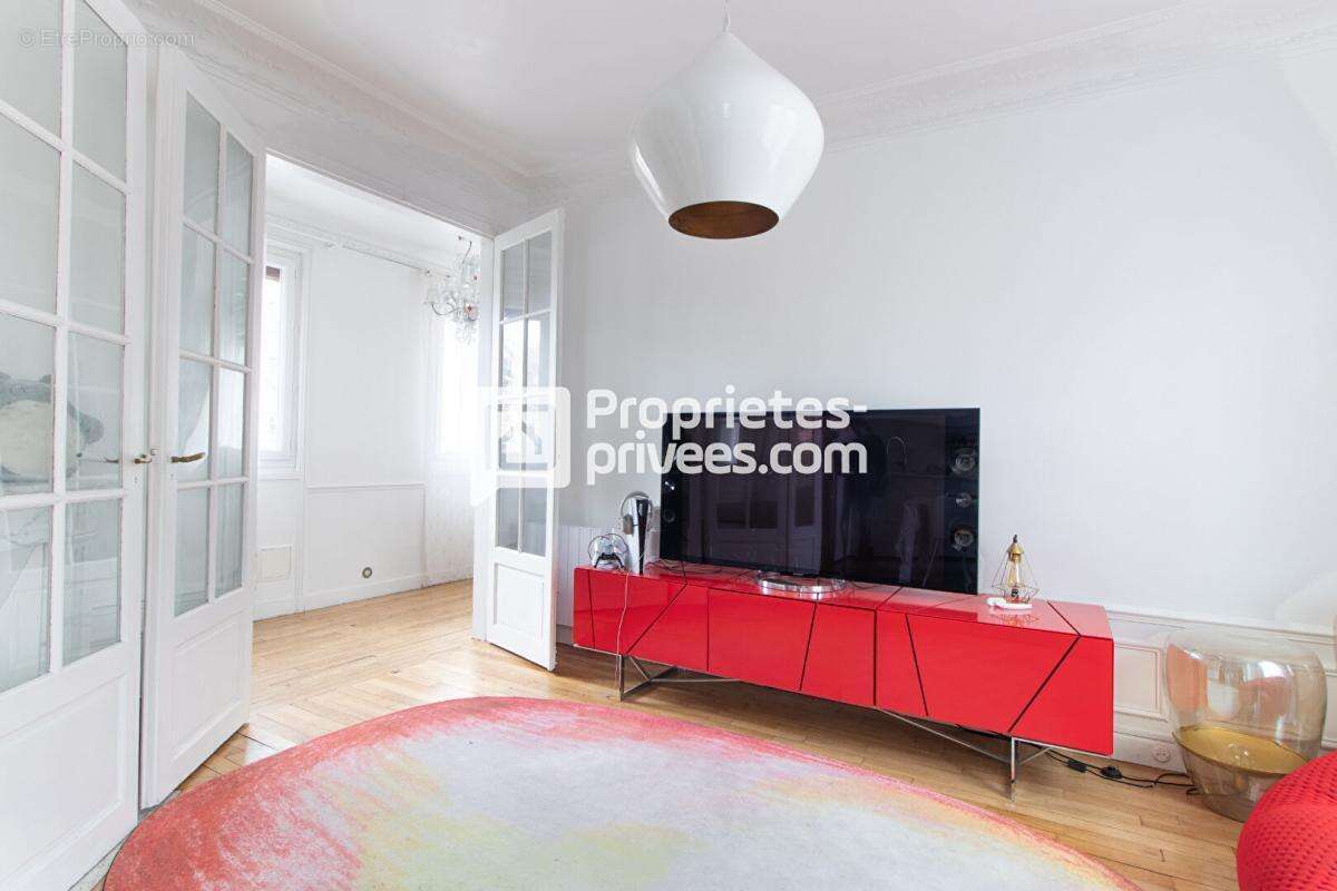Appartement à PARIS-20E
