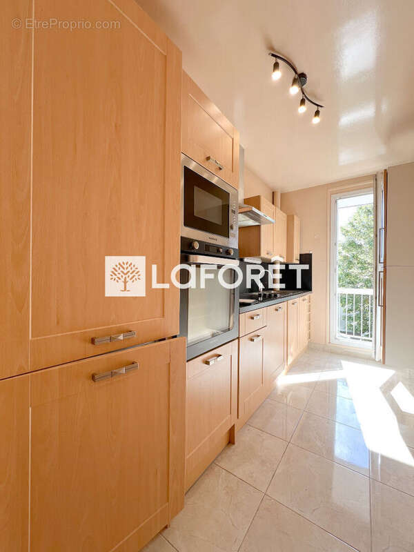 Appartement à MONTROUGE