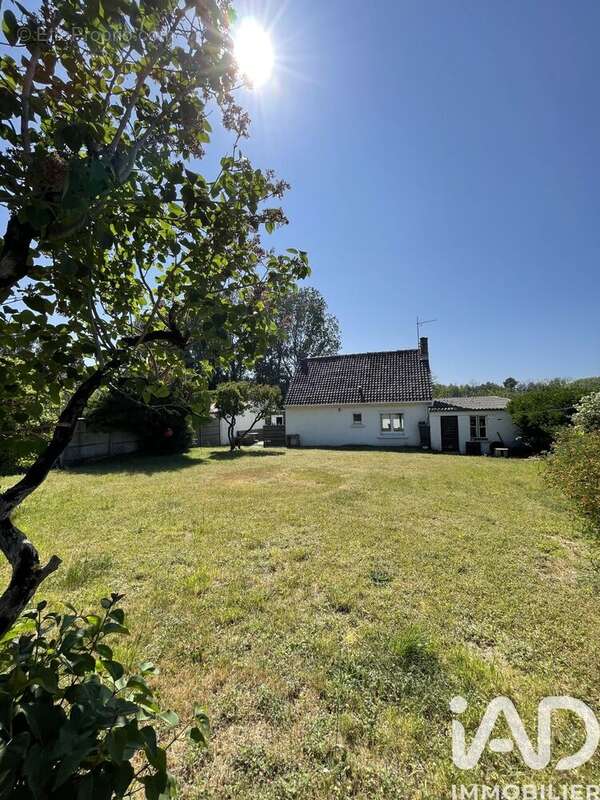 Maison 69 m² à Camiers  - photo 6