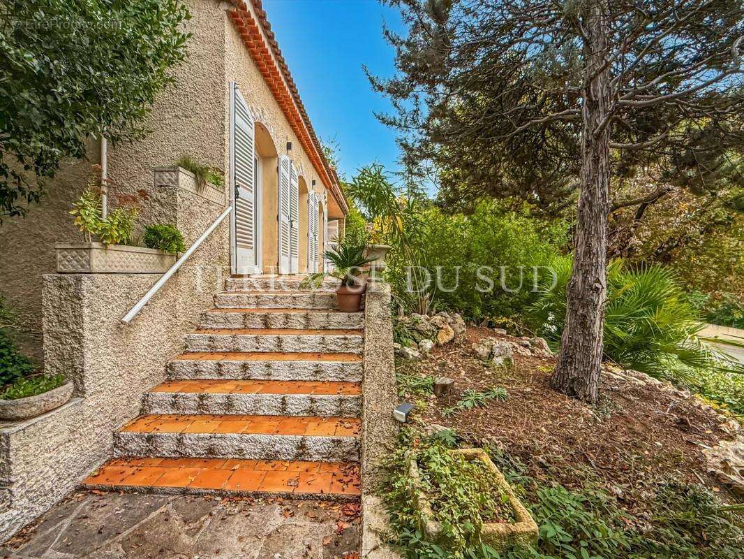 Maison à BOUC-BEL-AIR