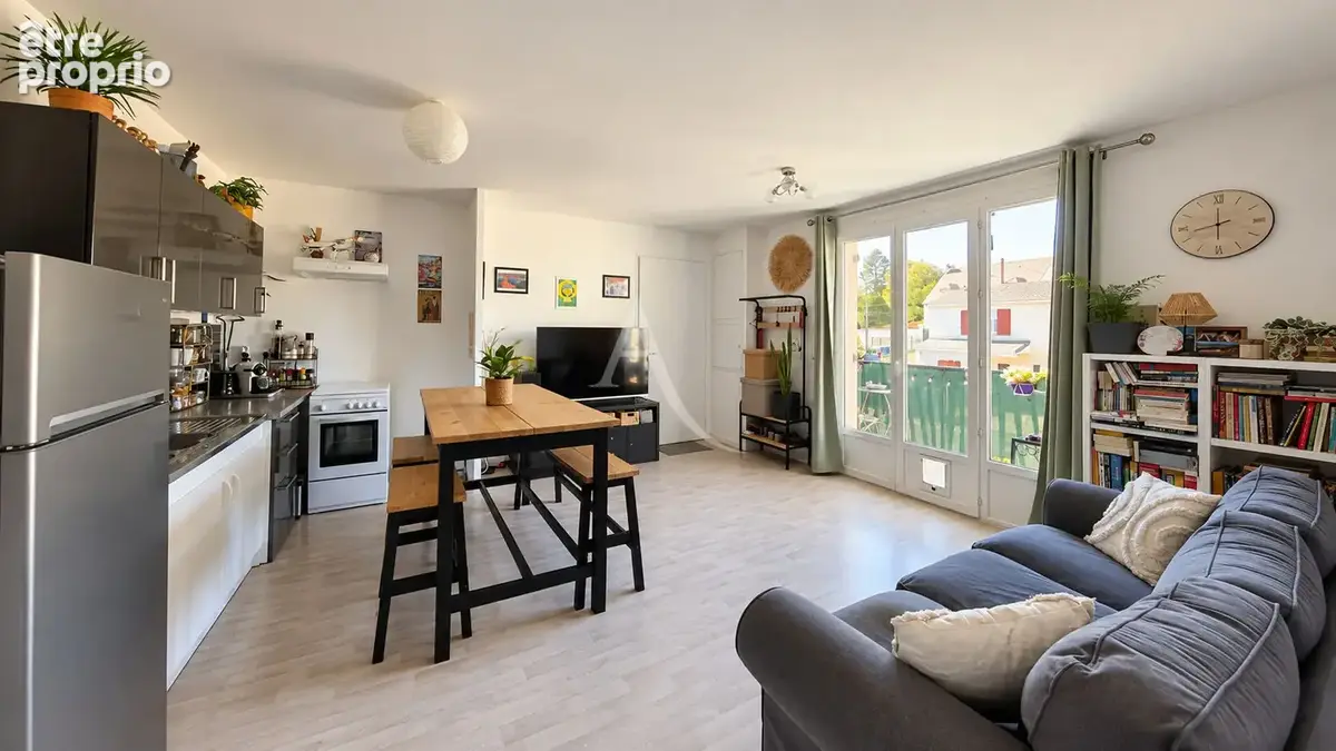 Appartement Villenoy proche gare - F2 - balcon et place de stationnement - dernier étage. - photo 2
