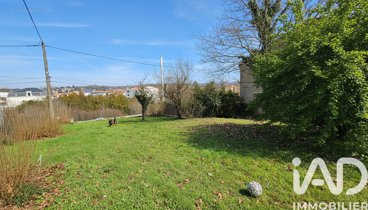 Photo 1 - Terrain à RUELLE-SUR-TOUVRE
