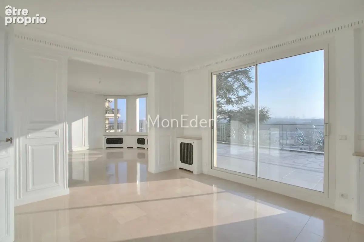 ST CLOUD Splendide Villa 12 pièce(s) 440 m2  (1058m² terrain) et Terrasse vue Tour Eiffel! - photo 4