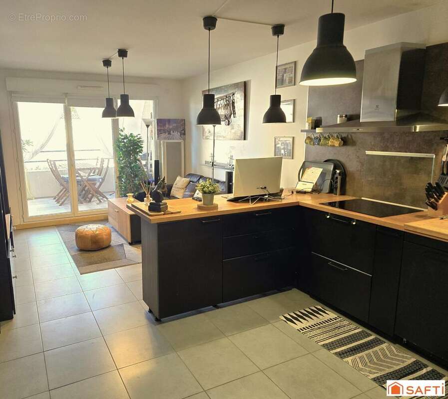 Photo 3 - Appartement à MARSEILLE-9E