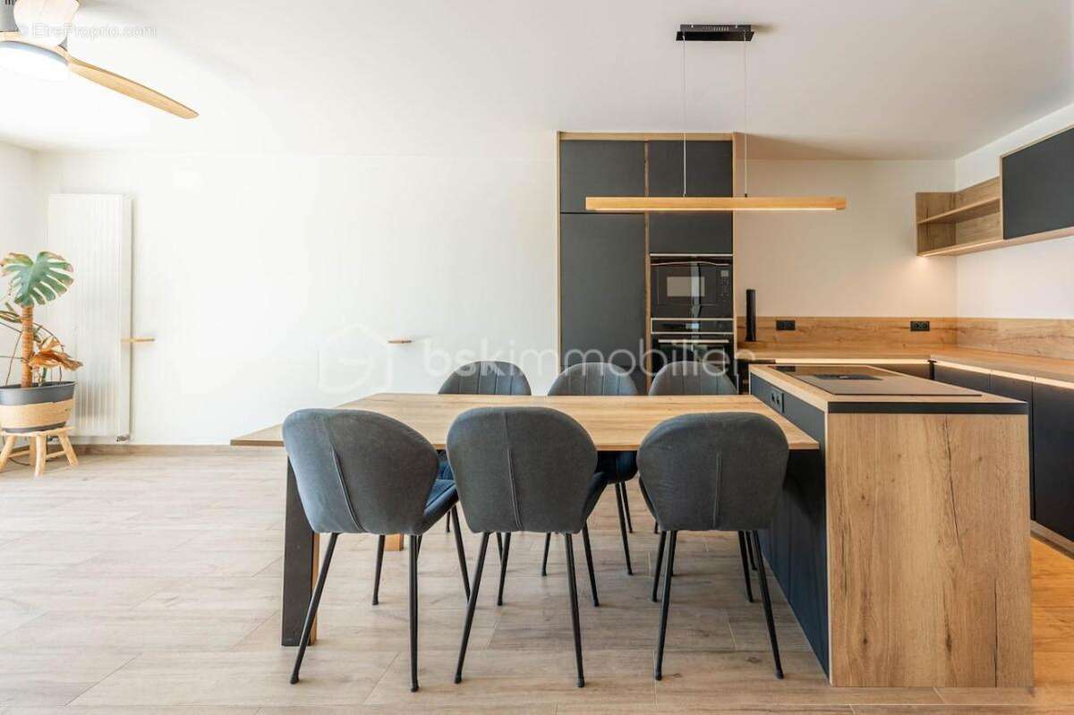 Magnifique T3 en rez-de-jardin / Place de parking / Cave / Garage en sus - photo 2