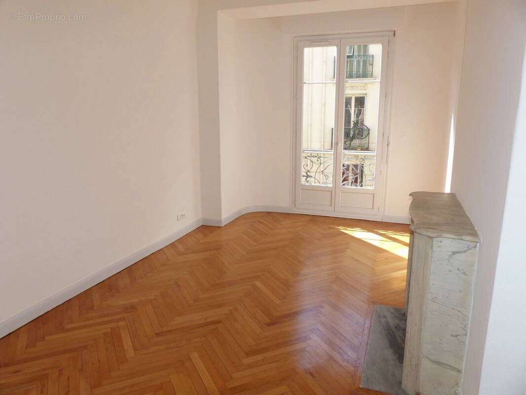 Salle - Appartement à NICE