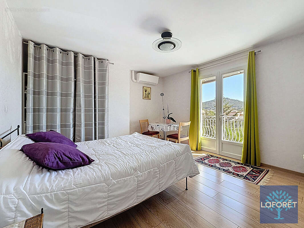 Maison d'architecte avec piscine à 350 m de la mer , Corniche de Solviou. - photo 11