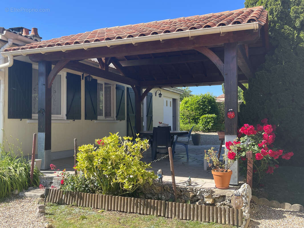 Maison à COURSAC