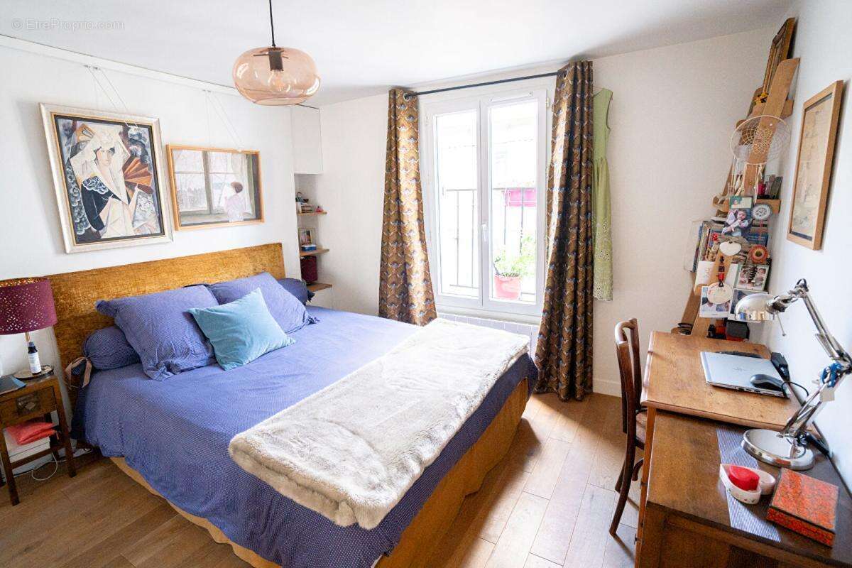 Appartement à PARIS-9E