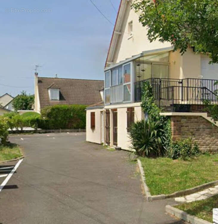 Appartement à MAROLLES-EN-HUREPOIX