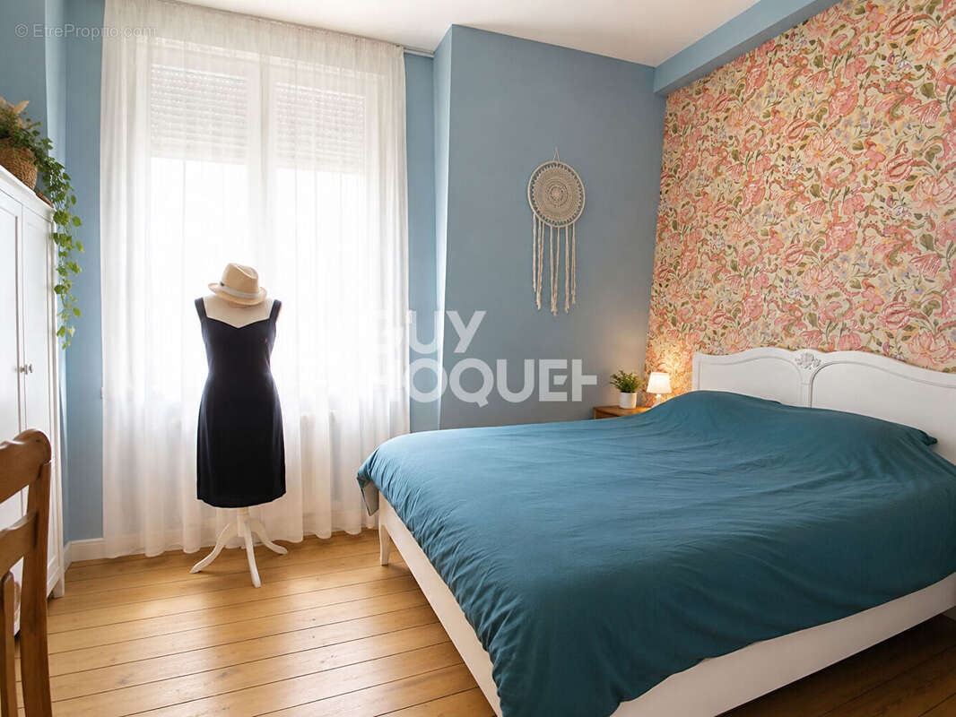 Maison de 140 m² avec jardin et garage - photo 7