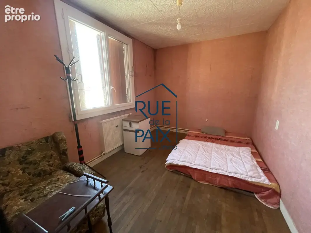 Maison 5 pièces 97 m² à vendre à Parthenay (79200) - photo 7