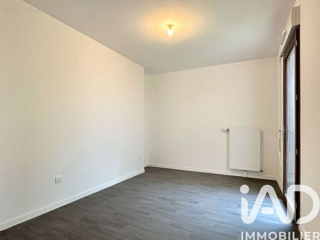 Photo 7 - Appartement à LA COURNEUVE