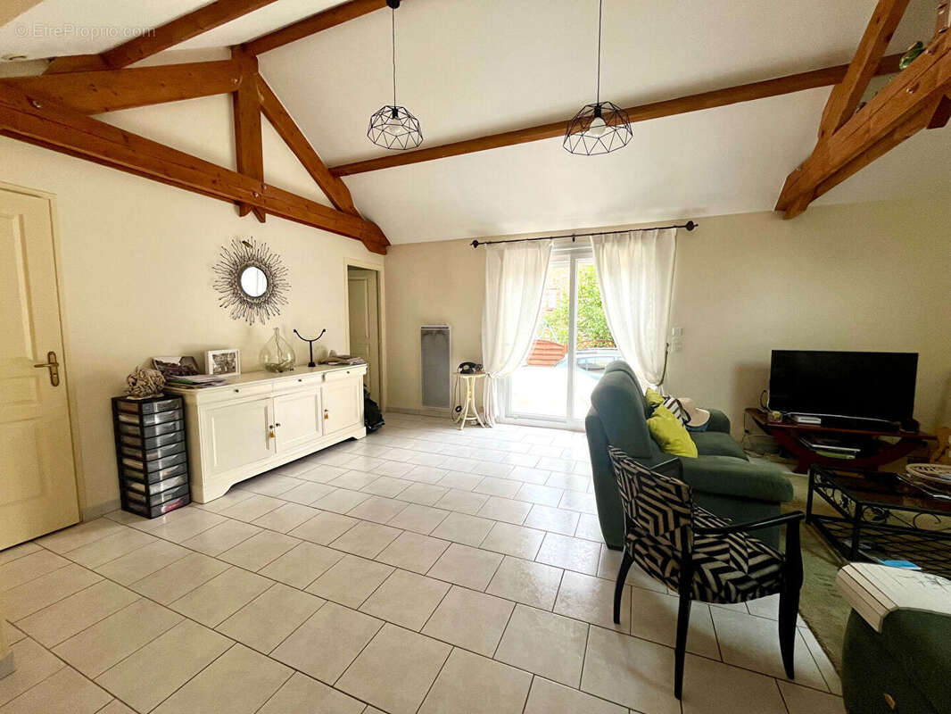 Maison à MAISONS-LAFFITTE