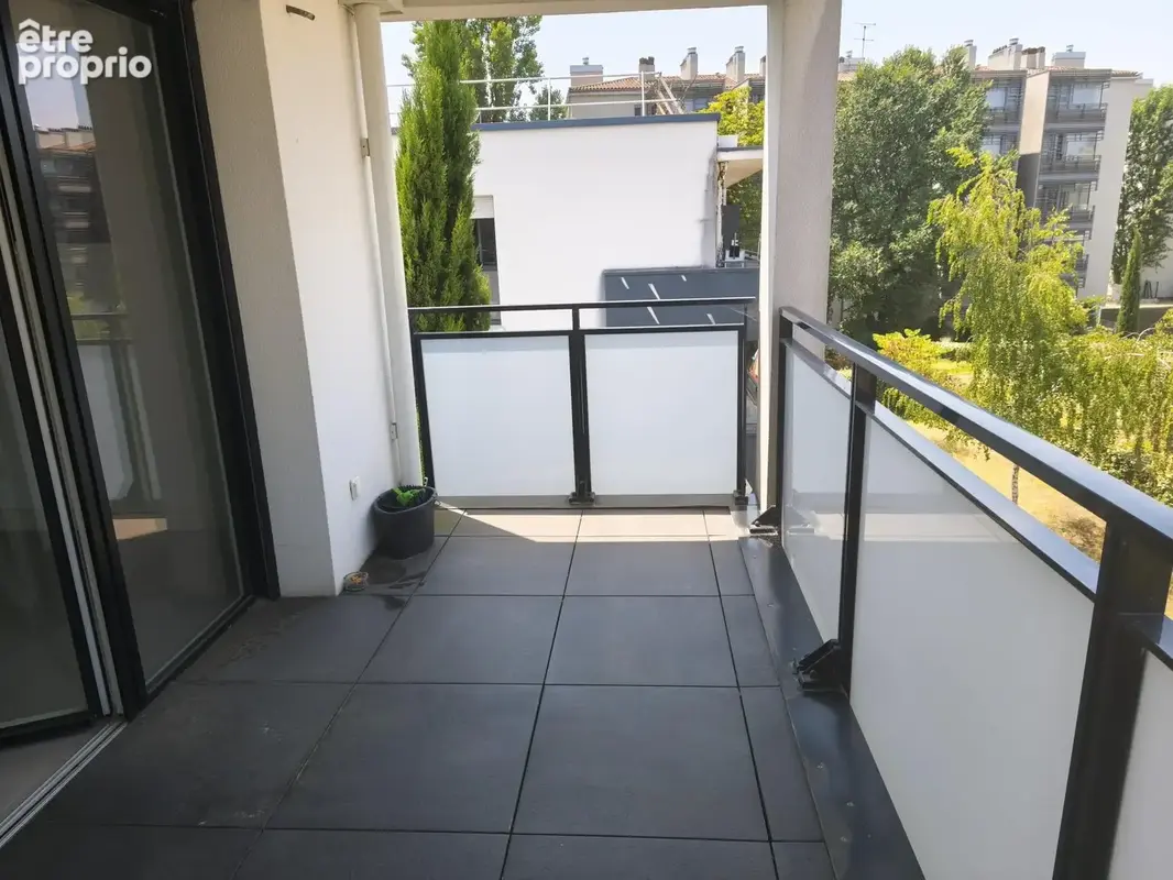 LE BOUSCAT- Résidence récente T3 avec balcon - photo 5