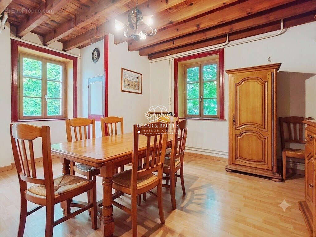 Maison 105 m² à Limas  - photo 4