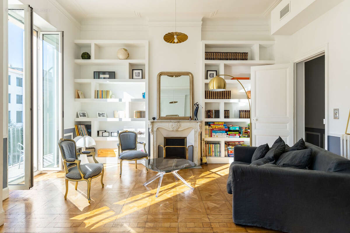 Appartement à MARSEILLE-8E