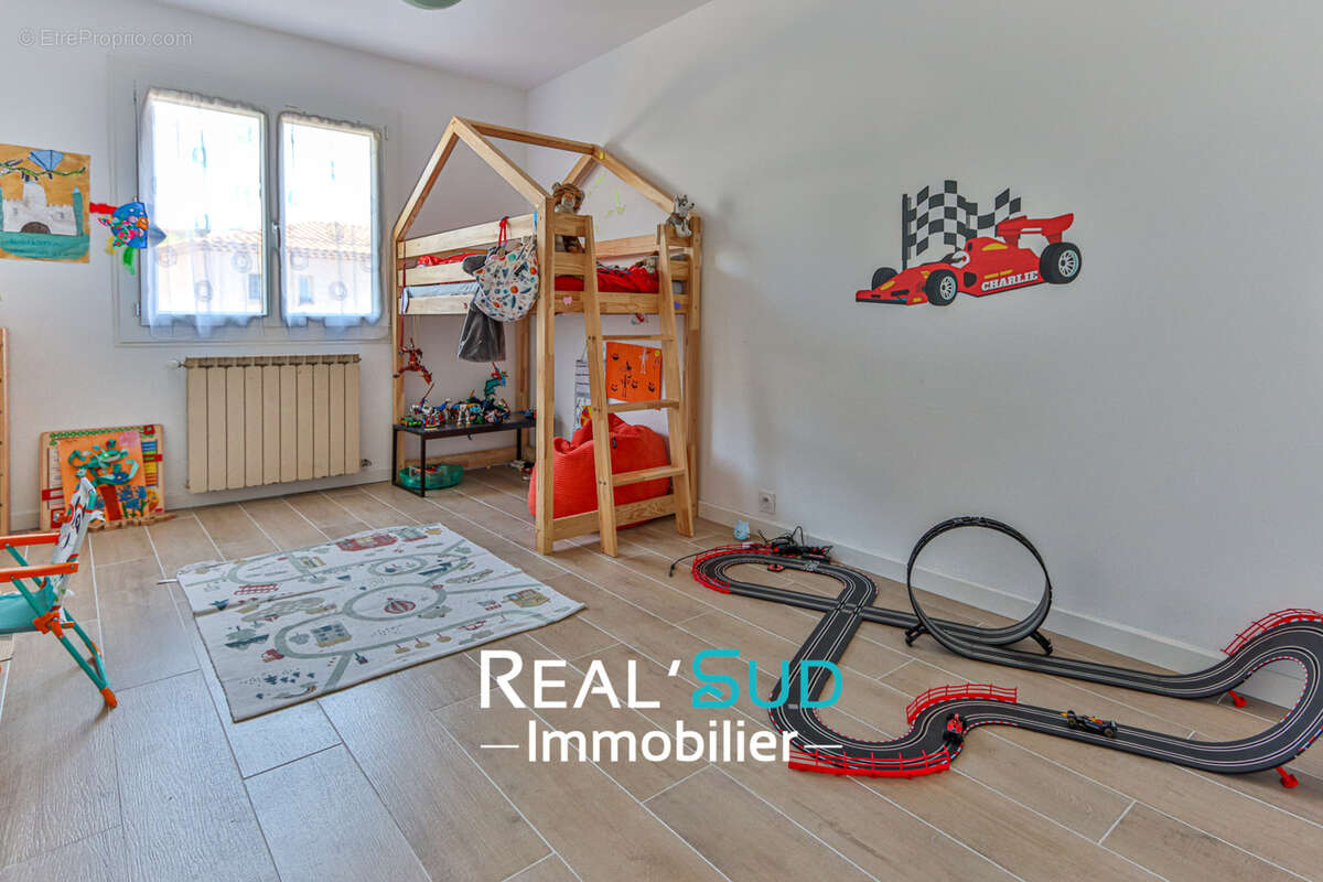 Maison à MARSEILLE-9E