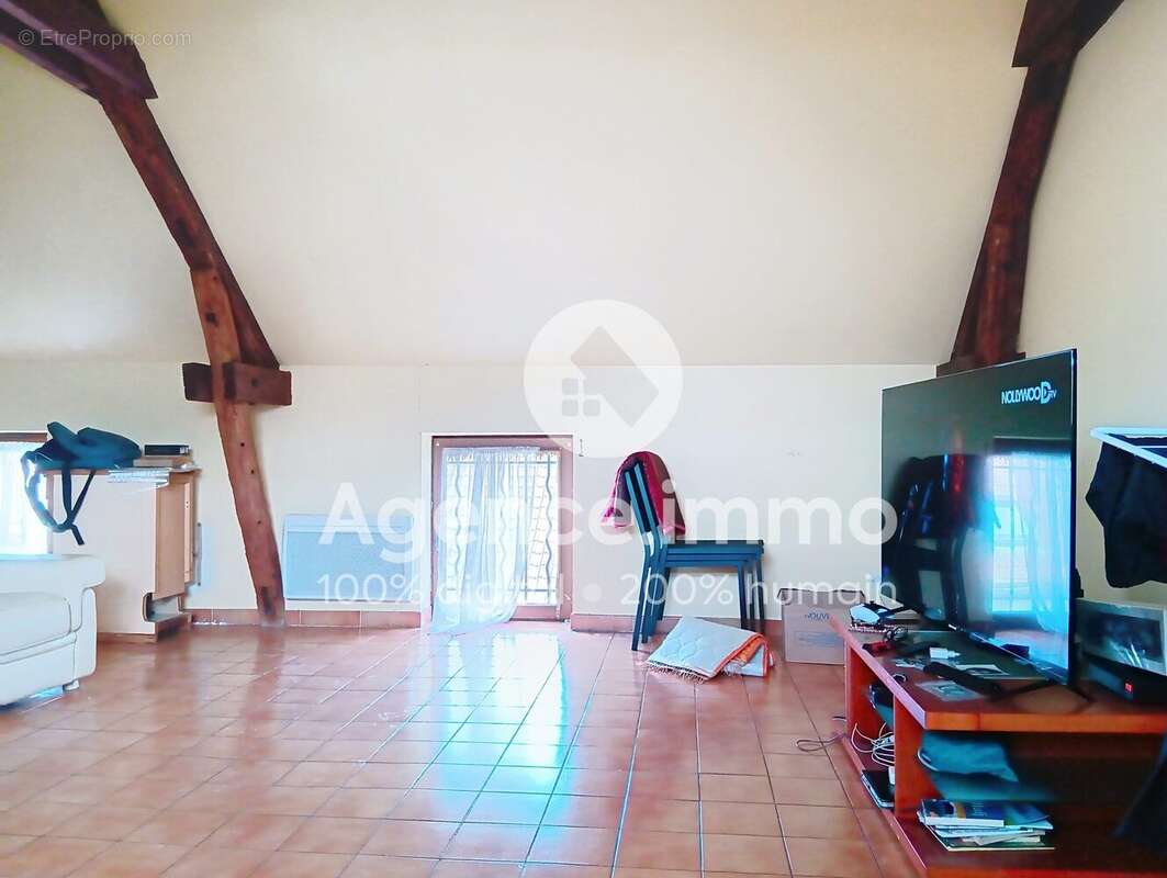 Appartement à VIARMES