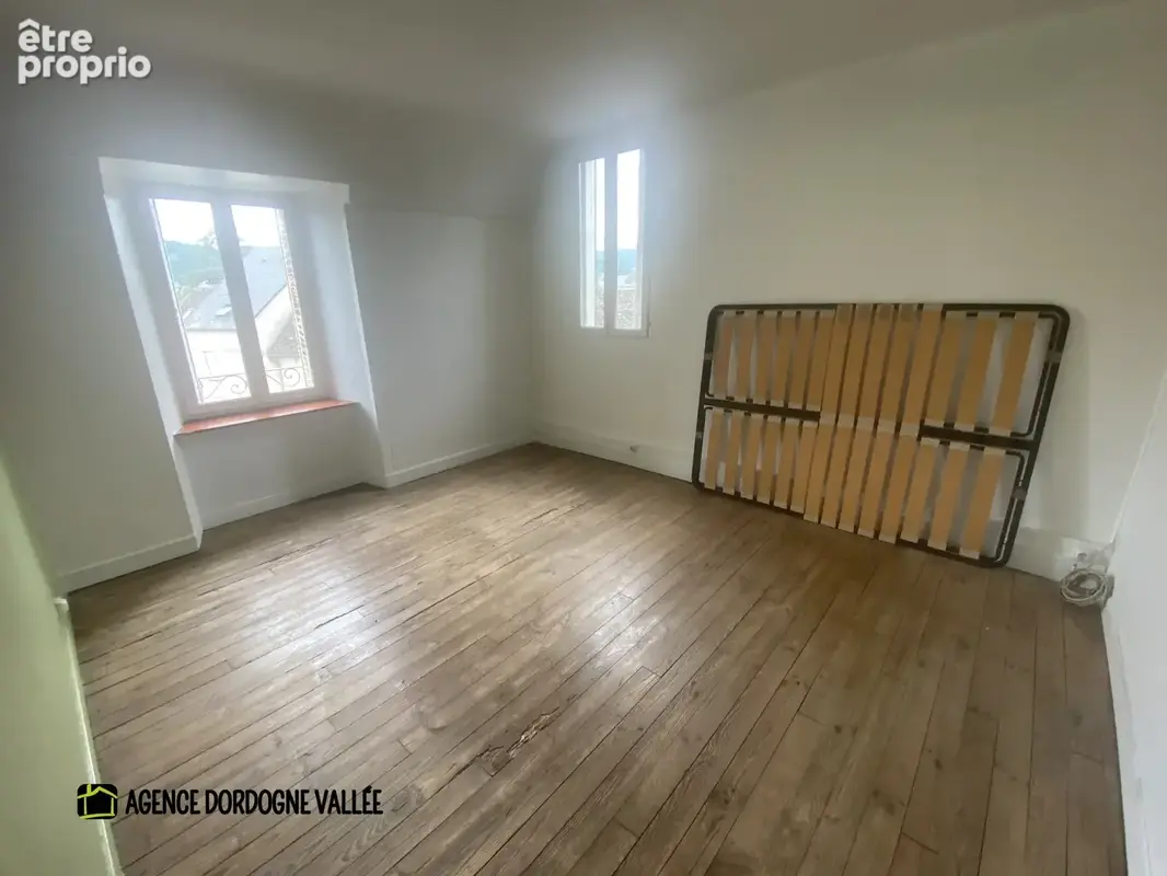 Immeuble de rapport avec local commercial et 2 appartements - photo 9