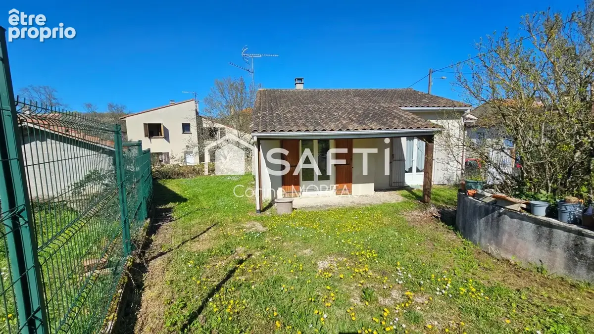 Photo 1 - Maison à RUELLE-SUR-TOUVRE