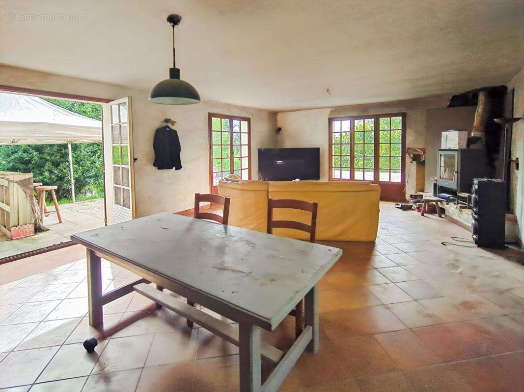 Maison à SERAINCOURT