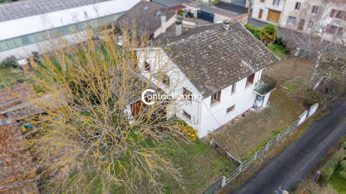 Maison à LEZOUX