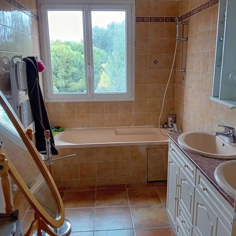 Photo 8 - Maison à MARSEILLE-8E