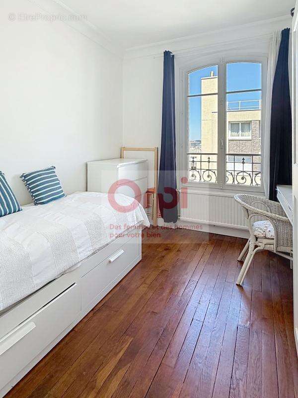 Appartement à ISSY-LES-MOULINEAUX