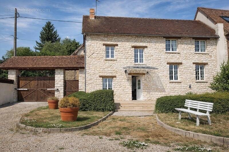 Maison à SAINT-PIERRE-DE-BAILLEUL