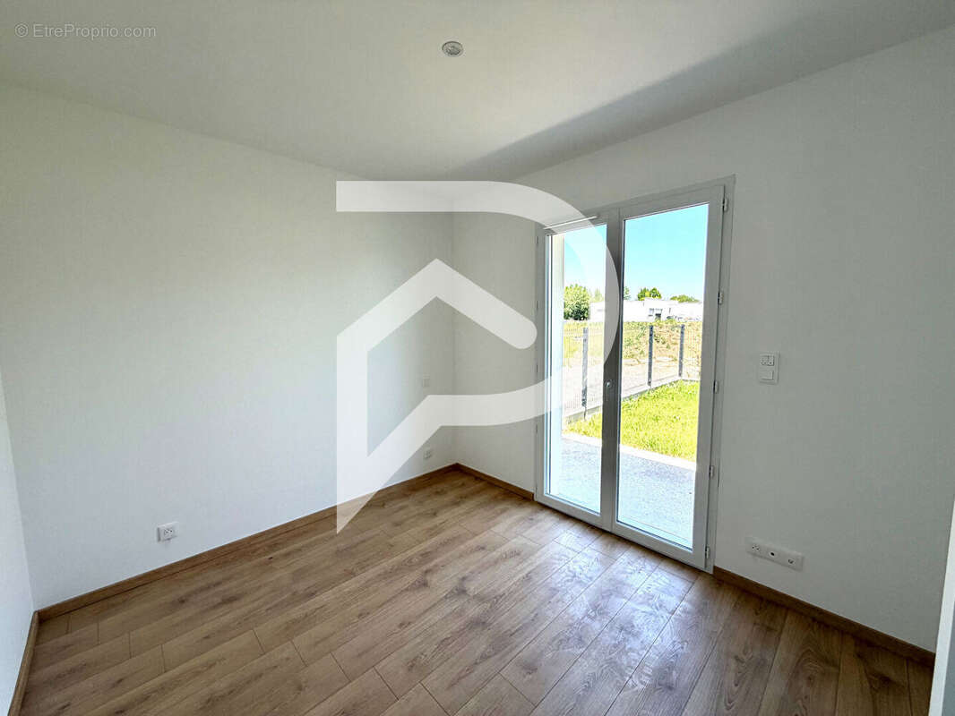 Maison à PARDIES