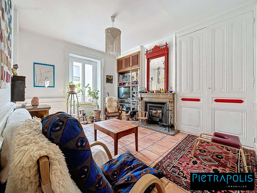 Appartement à SAINT-FONS