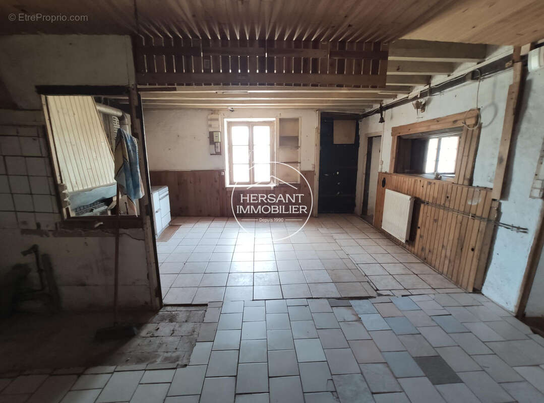 Maison 77 m² à Baccon  - photo 8