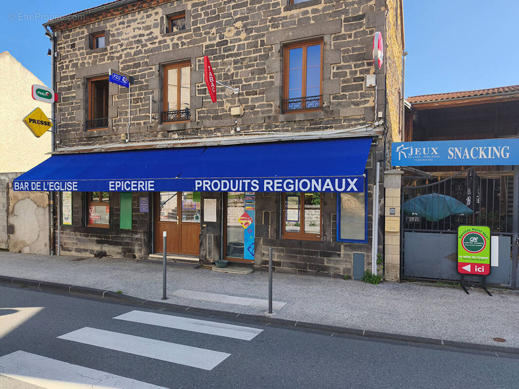 Commerce à THURET