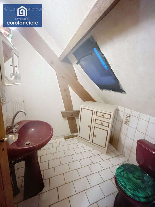 Maison à VITRY-LE-CROISE