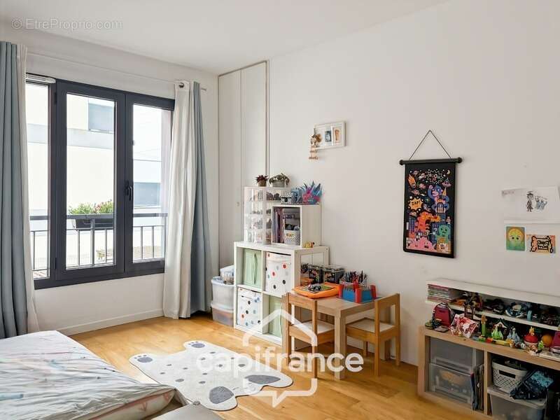 Appartement à VAIRES-SUR-MARNE