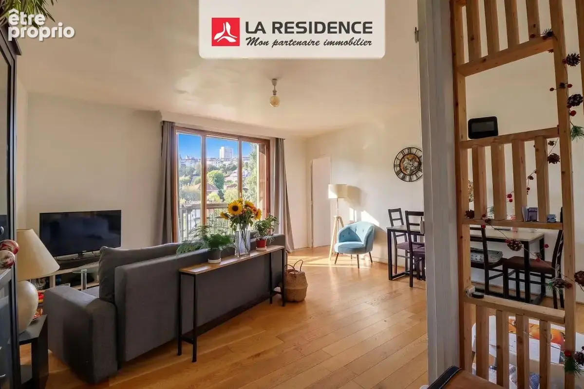 Appartement à MAREIL-MARLY