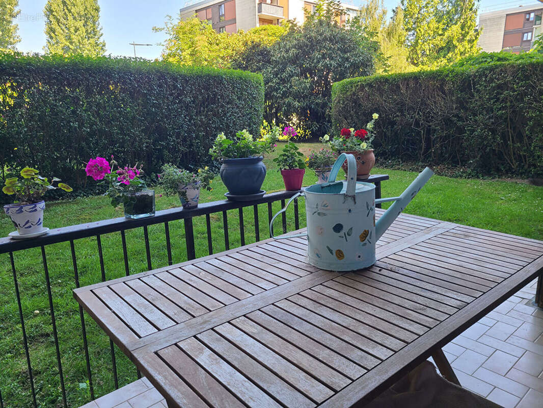 Appartement à FONTENAY-LE-FLEURY