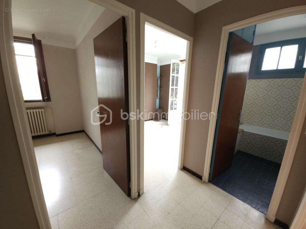 Maison 6 pièces  avec extérieur et grand garage - photo 15